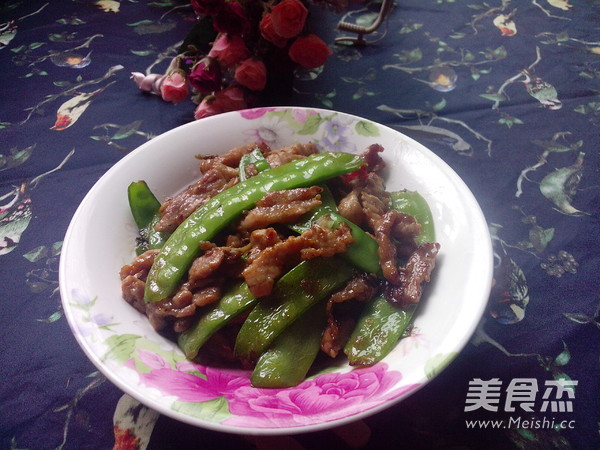 Stir-fried Lean Pork with Snow Peas recipe