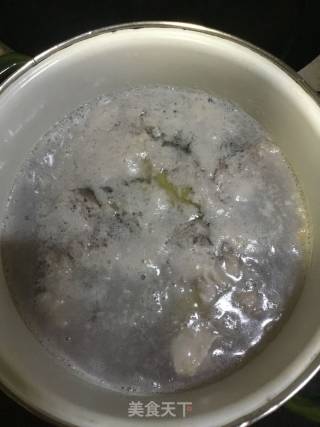 Stewed Beef Brisket with Tomato and Radish recipe