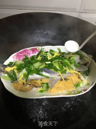 Steamed Crucian Carp recipe