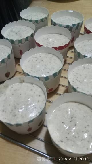 Muffin Cup Date Cake recipe