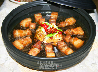 [taji Pot] [sweet Like A Flower] [the Meat You Want to Eat After Eating It] Sprite Braised Pork recipe