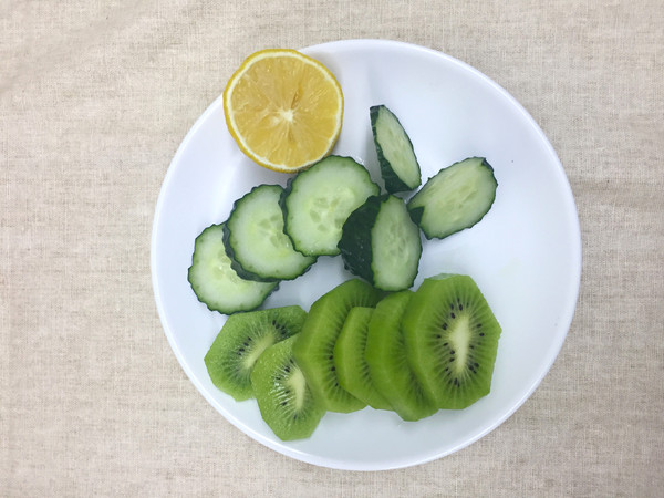 Cucumber Kiwi Juice recipe