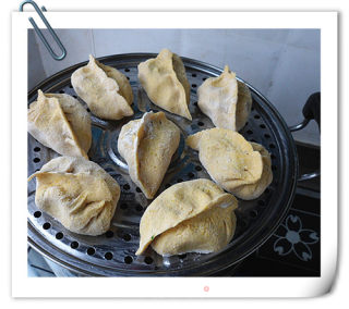 Golden Cabbage Dumplings recipe