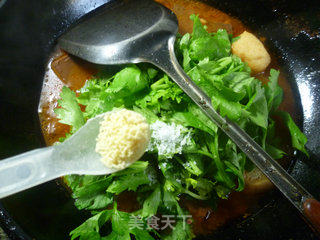Celery Leaf Oil Tofu Goose Blood Soup recipe