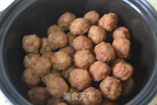 Stewed Homemade Meatballs recipe