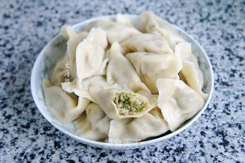 Celery and Pork Dumplings recipe