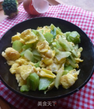 Scrambled Eggs with Broccoli Stem recipe