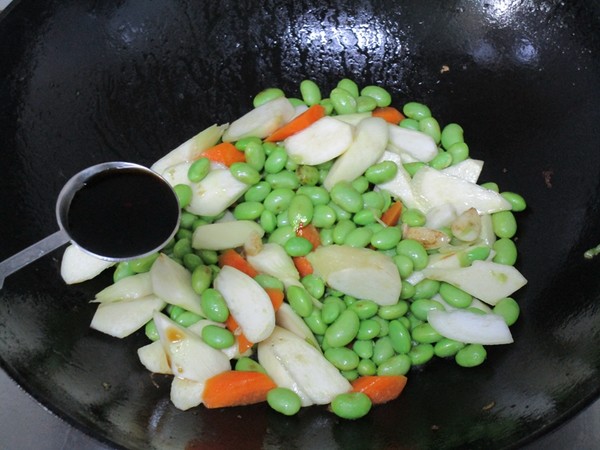 Stir-fried Edamame with Rice White recipe