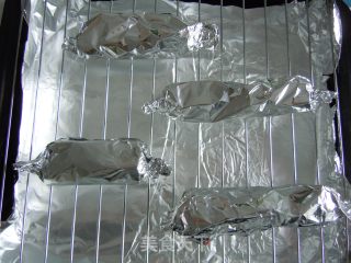 Grilled Pork Ribs with Foil Sauce recipe