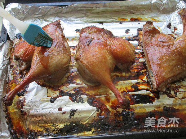 Roasted Duck Leg in Honey Sauce recipe