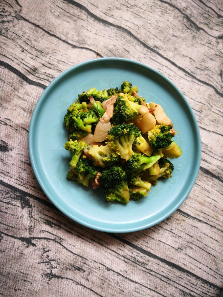 Stir-fried Broccoli with Sliced Pork