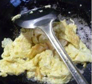 Scrambled Eggs with Danbei Balls recipe