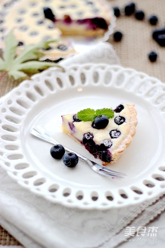 Popped Blueberry Cheese Tart recipe