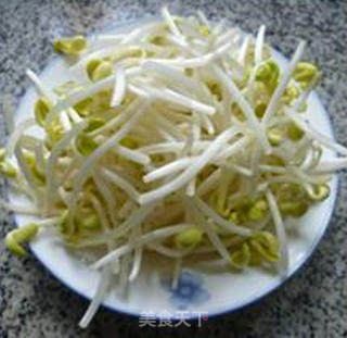 Stir-fried Soy Sprouts with Shredded Lettuce recipe