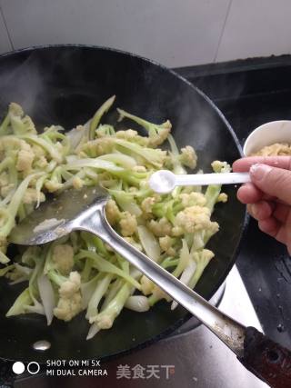 Dry Stir-fried Organic Cauliflower recipe