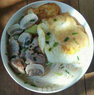 Mushroom Sliced Rice Noodles recipe