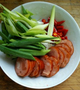 Stir-fried Green Garlic with Bacon Ham recipe