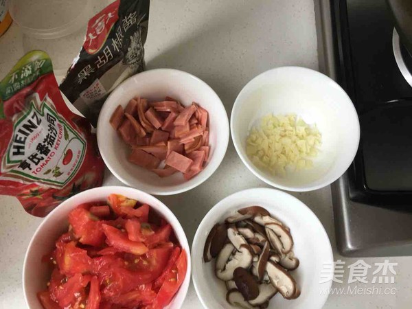 Spaghetti with Tomato, Mushroom and Bacon recipe