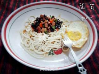 Fungus and Ham Topped Noodles recipe