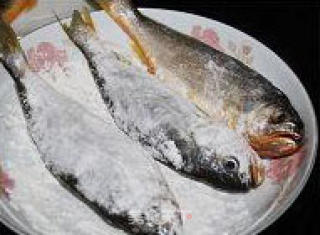 Pan Fried Small Yellow Croaker recipe