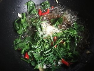 Stir-fried Vermicelli with Loofah recipe