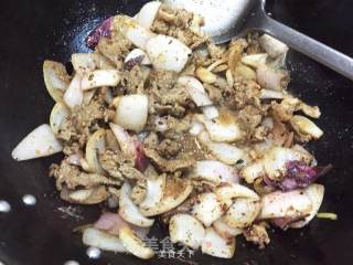 Lamb with Onion and Cumin recipe