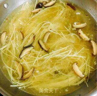 Rape and Mushroom Hot Noodle Soup recipe