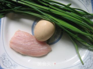 Stir-fried Shredded Pork with Leek and Egg Skin recipe