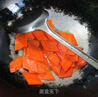 Stir-fried Pork Tongue with Carrots recipe