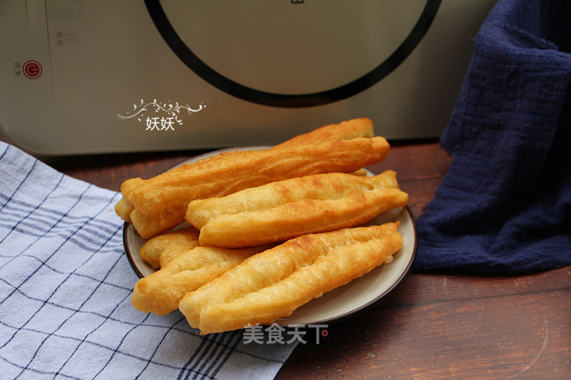 Fluffy Fried Dough Sticks