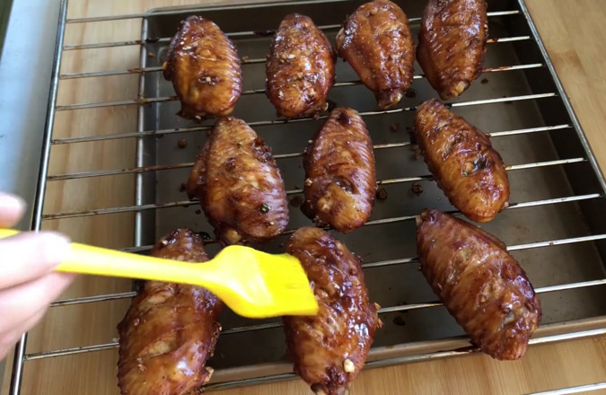 Garlic Roasted Chicken Wings recipe