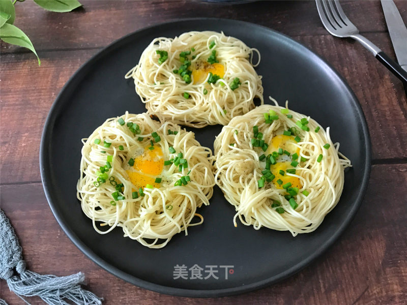 Noodles and Bird's Nest Quiche recipe