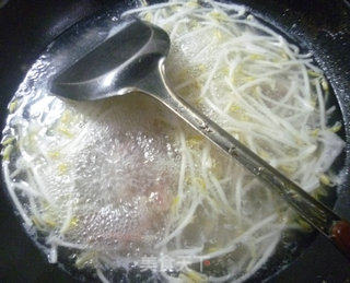 Bacon and Mung Bean Sprout Soup recipe