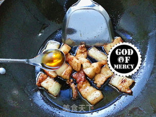Braised Pork Belly with Radish recipe