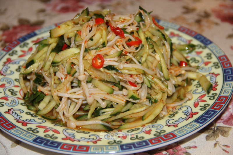 Enoki Mushroom Mixed with Cucumber (diet Dish) recipe