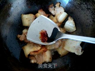 Stewed Pork Belly with Potatoes and Beans recipe