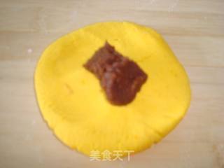 Sweet and Soft Sesame Fragrant Pumpkin Pie recipe