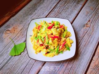 Scrambled Eggs with Green and Red Pepper recipe