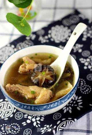 [chicken Soup with A Fresh Recipe] Stewed Chicken with Dried Radish and Mushrooms recipe