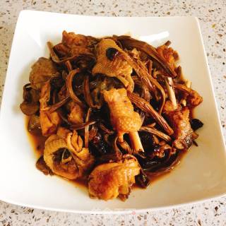 Chicken Stewed with Mushrooms recipe