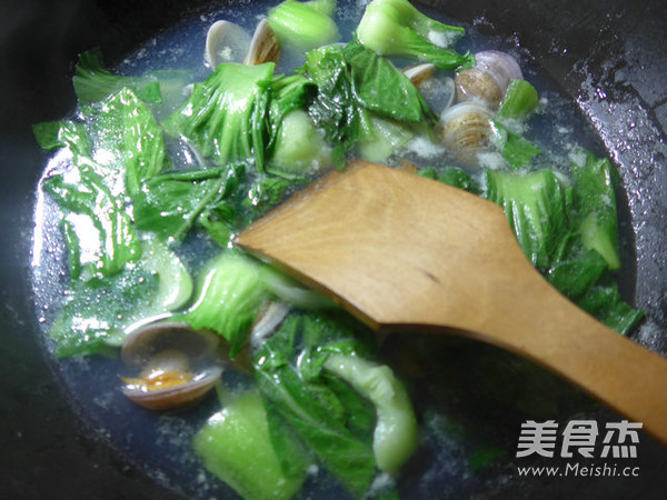 Green Clam Soup recipe