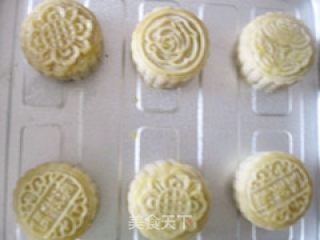 Kidney Bean Paste Mooncake recipe