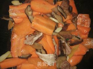 Stir-fried Carrots and Shiitake Mushrooms recipe