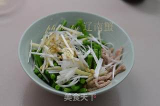 Beans Mixed with Shredded Pork recipe