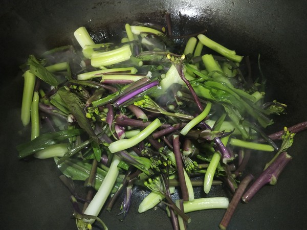 Stir-fried Red Cabbage Moss recipe