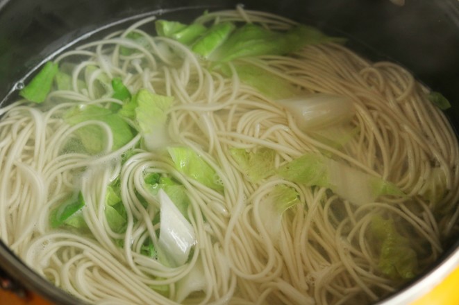 Spicy Pork Noodles recipe