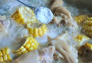 Corn Stewed Trotters recipe