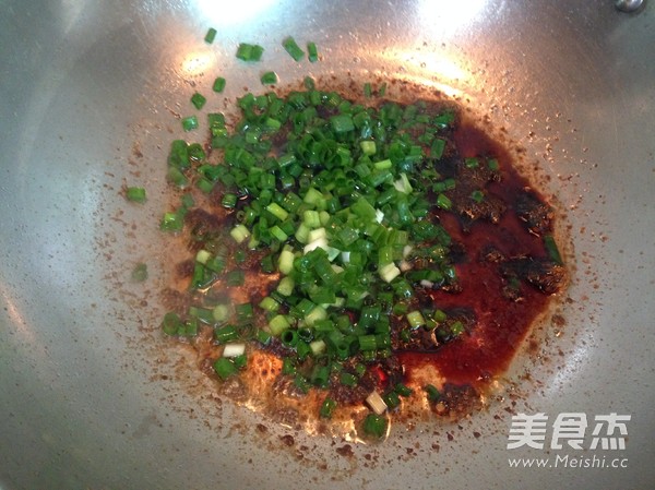 Stir-fried Hor Fun with Soy Sauce recipe