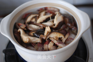 Claypot Rice with Mushroom and Sausage recipe