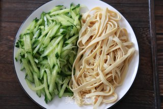 Cucumber Dried Tofu Mixed with Bean Sprouts recipe